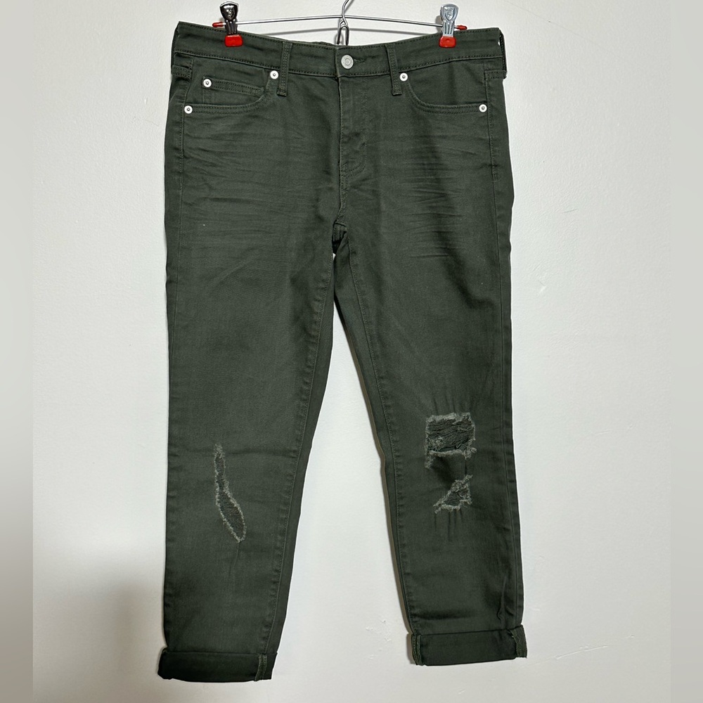 Gap Women's 6R Green Girlfriend Distressed Capri Jeans Cuffed Hem